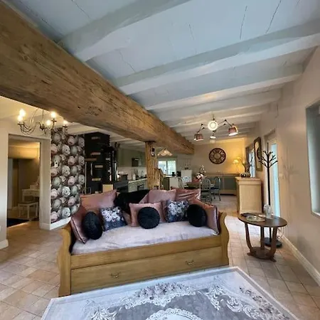 Casa de Férias L'eden De Joleo : Votre Cocon D'amour Perthes (Haute-Marne)